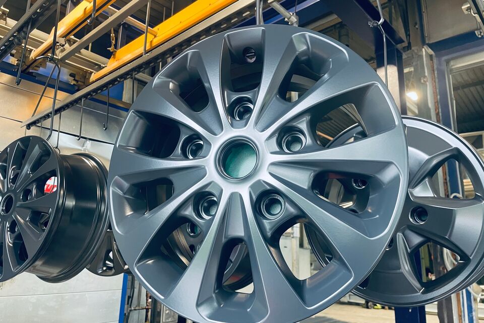 Pulverbeschichtung anthrazit Felge Nahaufnahme